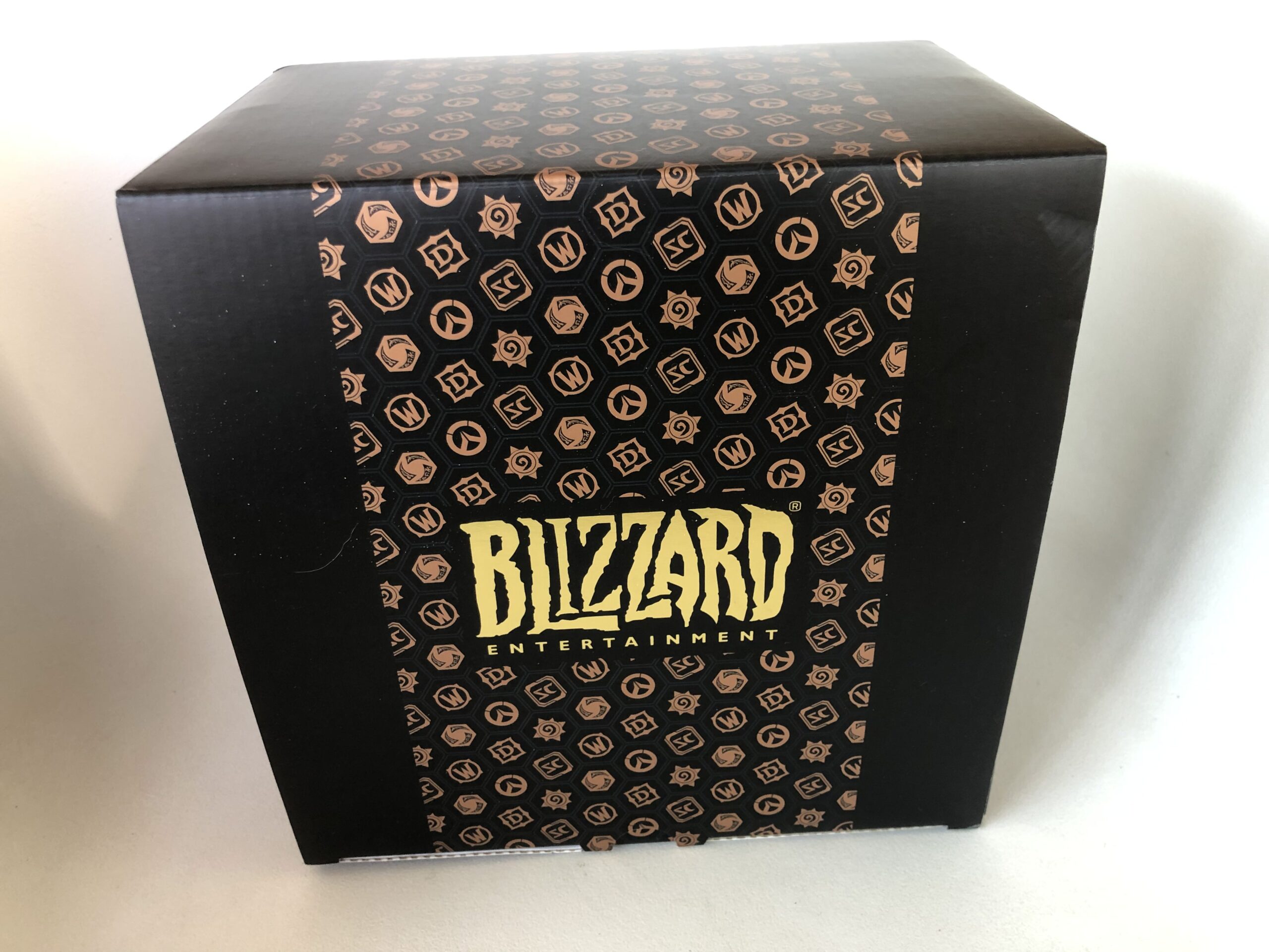 2018 Employee Exclusive Gift Blizzard selling Entertainment Floating Logo New in Box