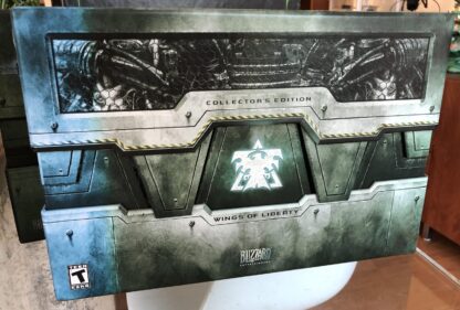 photo of front of StarCraft box